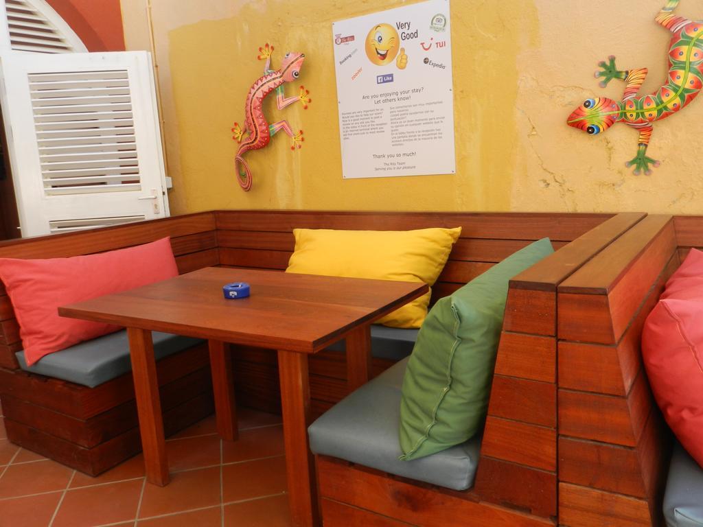 The Ritz Hostel Willemstad Eksteriør bilde