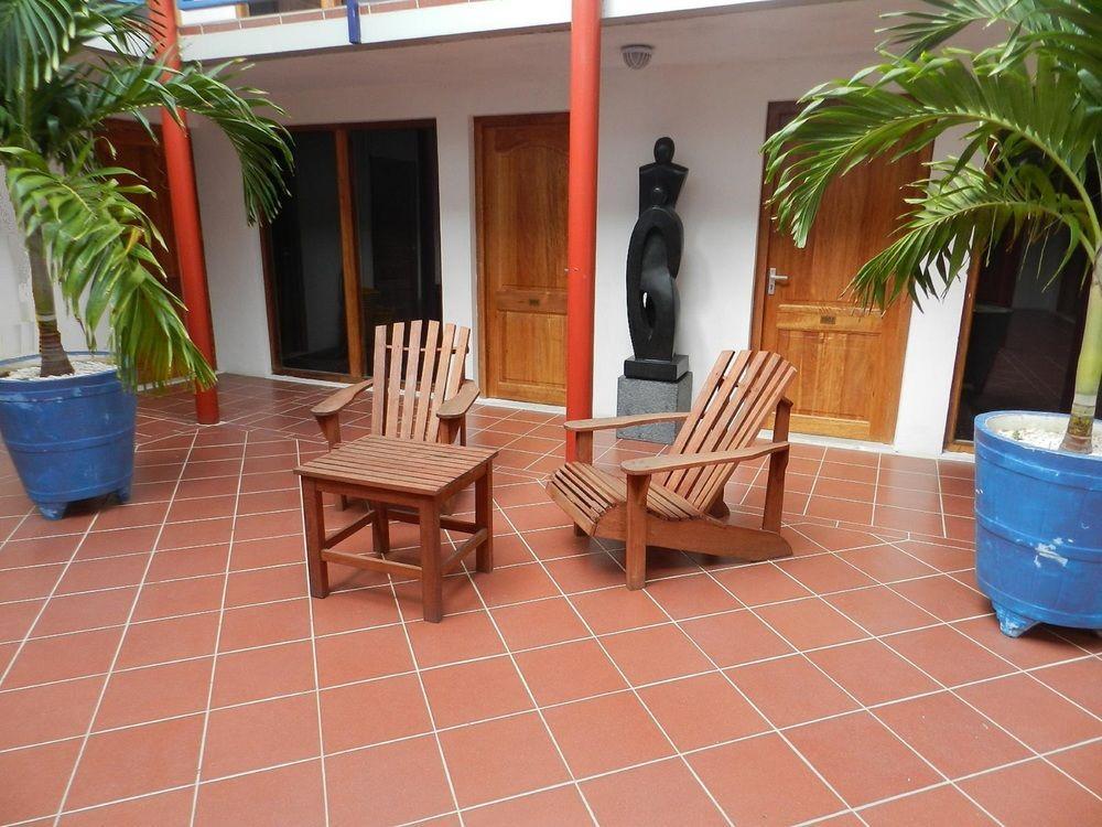 The Ritz Hostel Willemstad Eksteriør bilde