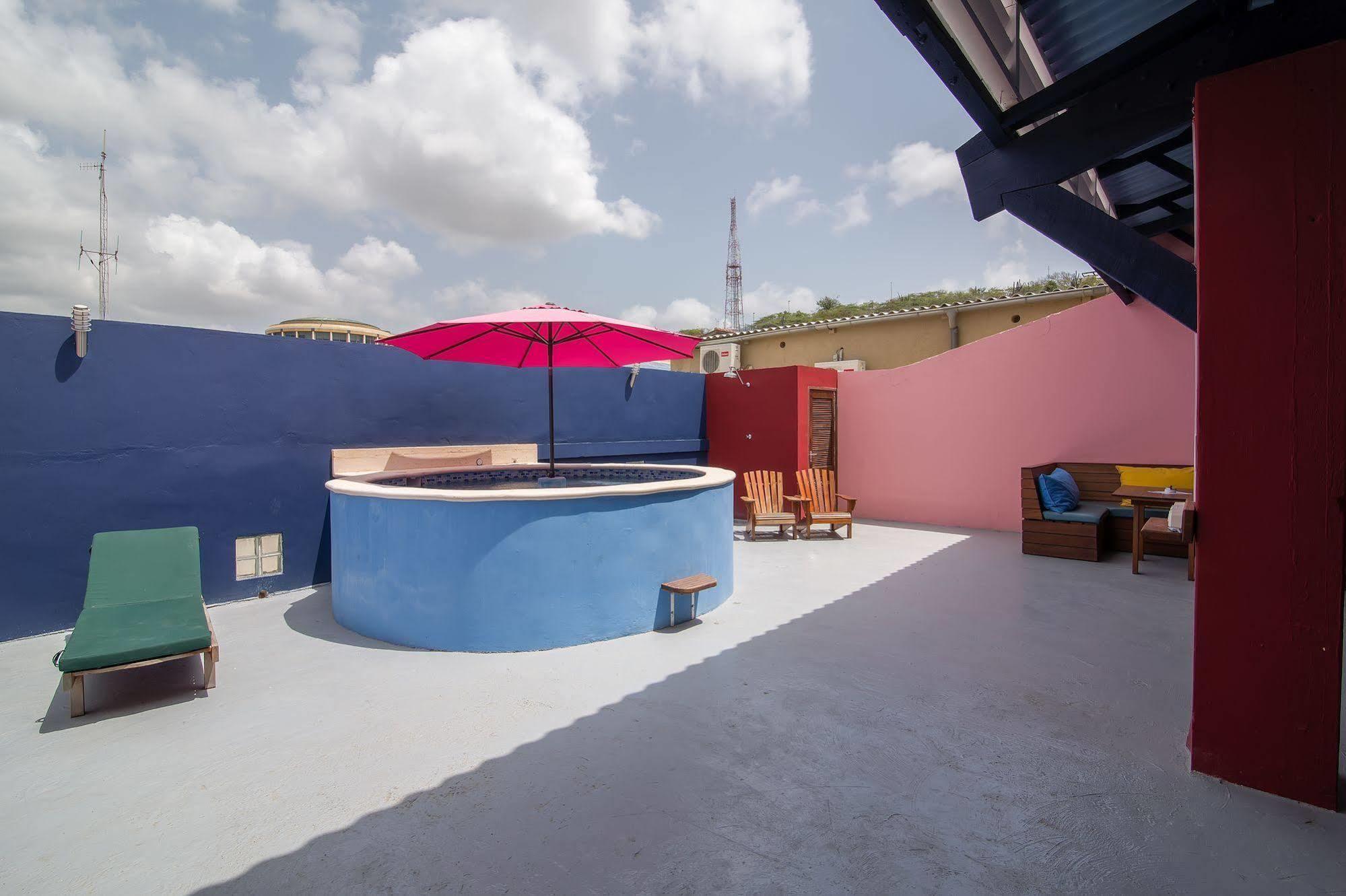 The Ritz Hostel Willemstad Eksteriør bilde