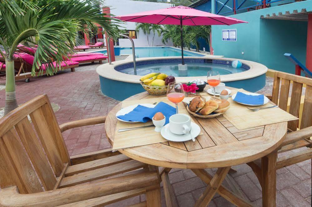 The Ritz Hostel Willemstad Eksteriør bilde
